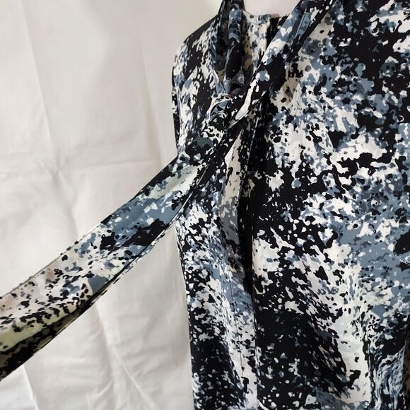 Nordstrom Shirt Top Women Size Medium Button Up Tie Neck Black Gray White Blouse - Picture 4 of 12